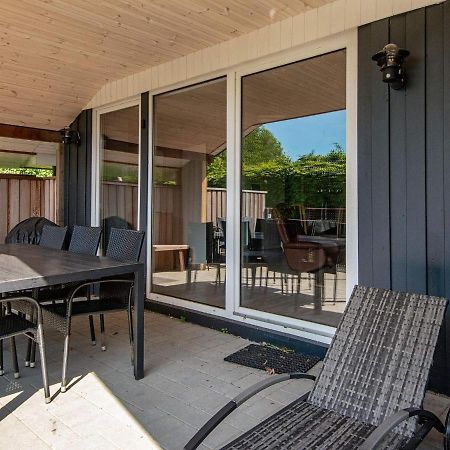 8 Person Holiday Home In Hejls Exteriér fotografie