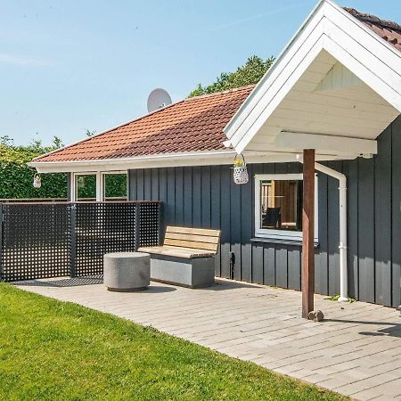 8 Person Holiday Home In Hejls Exteriér fotografie