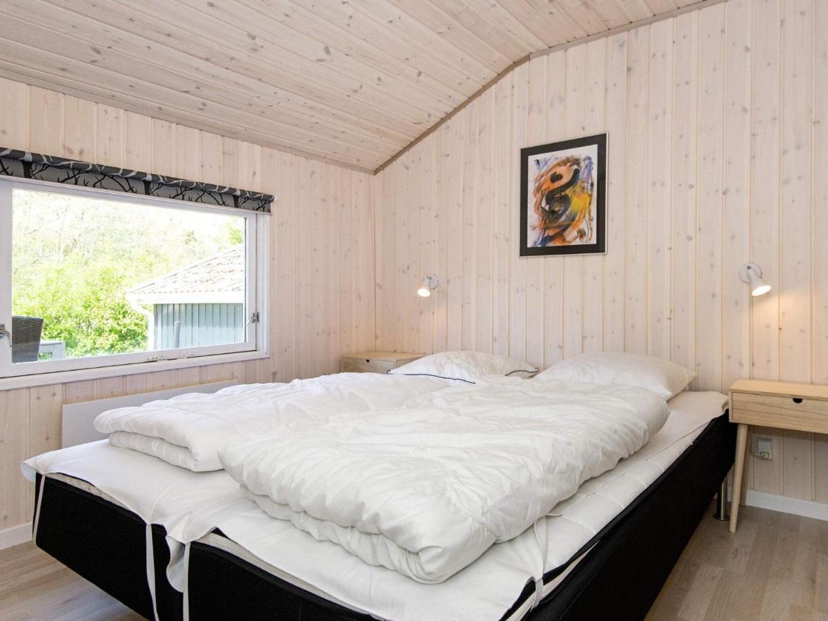 8 Person Holiday Home In Hejls Exteriér fotografie