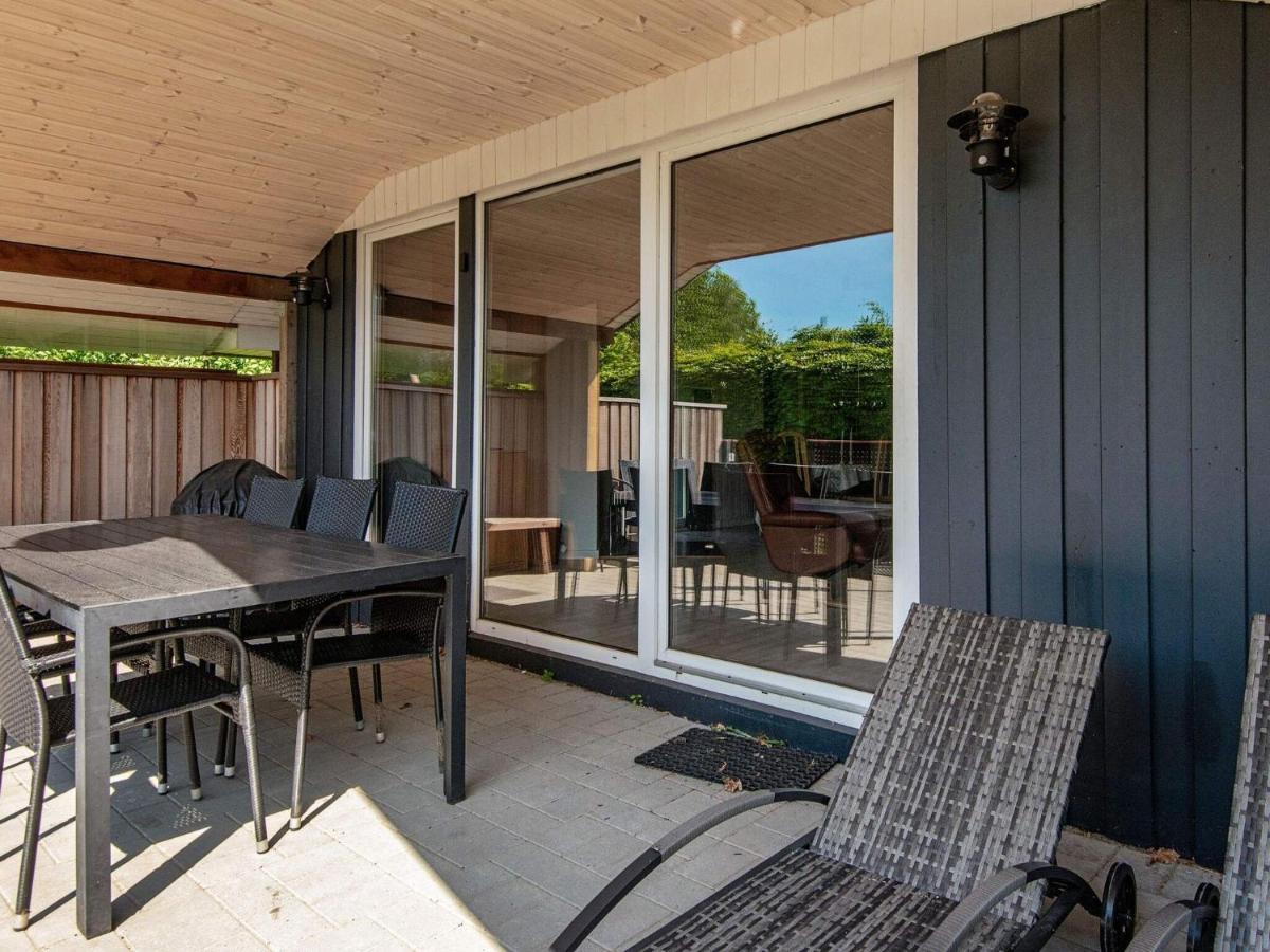 8 Person Holiday Home In Hejls Exteriér fotografie