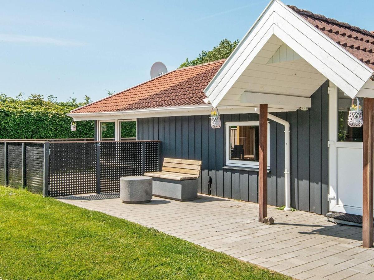 8 Person Holiday Home In Hejls Exteriér fotografie
